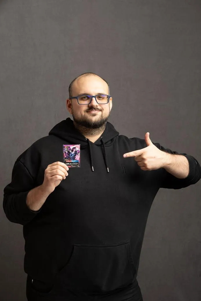 DSG Alanzq card